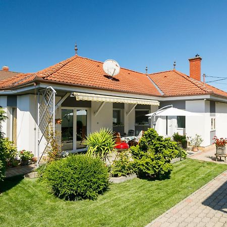 Holiday Home Ildiko By Interhome Балатонлеле Екстериор снимка