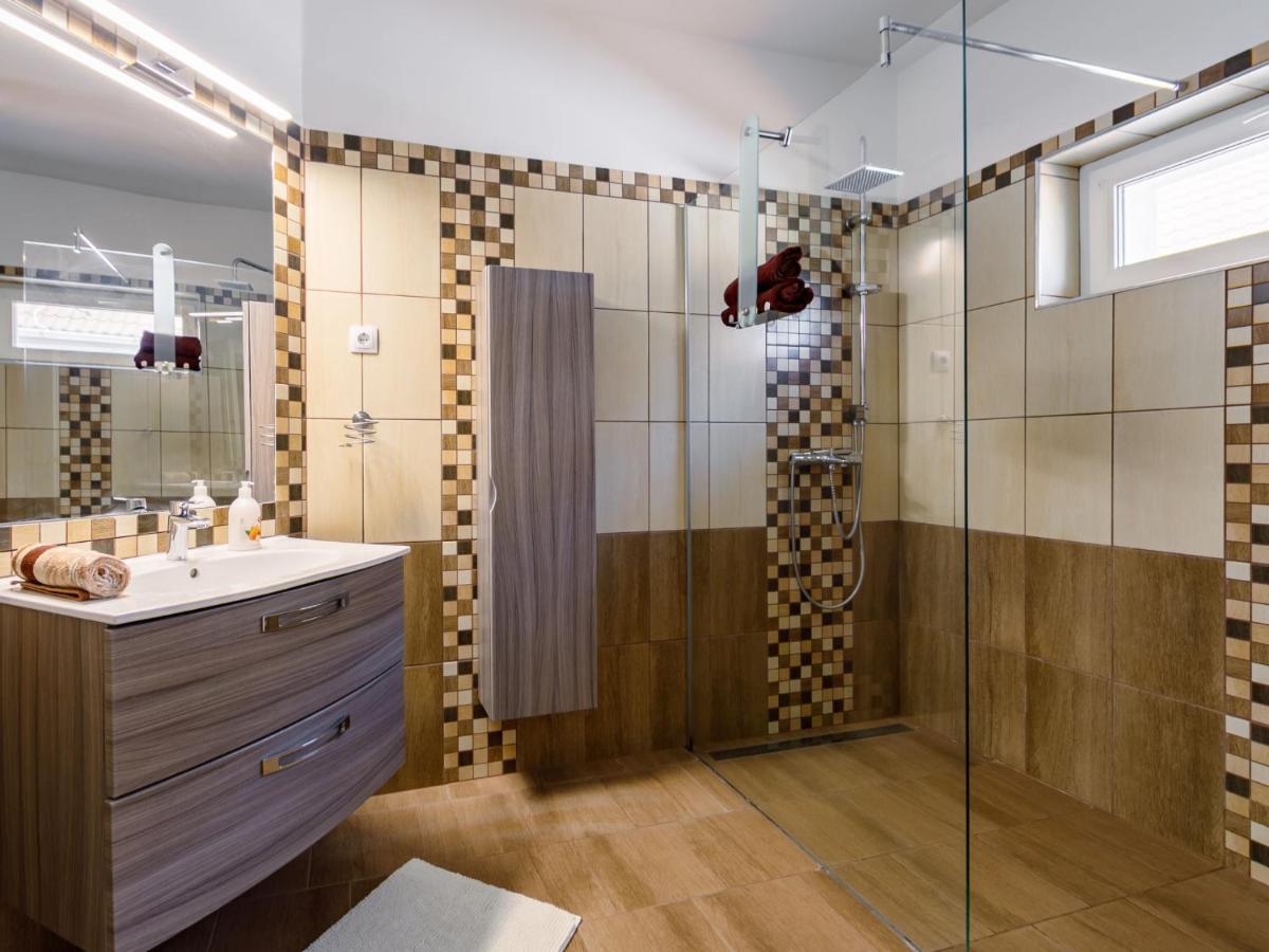 Holiday Home Ildiko By Interhome Балатонлеле Екстериор снимка